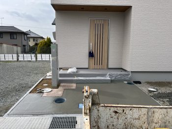 【明石市】コンクリートの洗い出し【外構工事④】